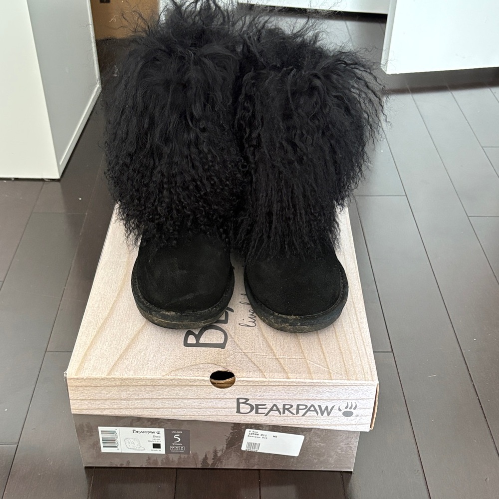 BearPaw Black Ankle Boots with Fur